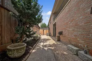 1723 Nantucket Dr, Houston, TX 77057 - Photo 34