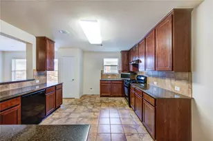 2922 Halcyon Time Trail, Houston, TX 77045 - Photo 32