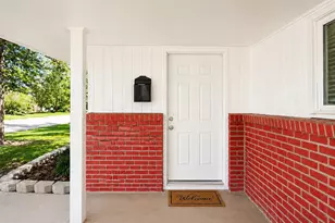 6625 Sandstone St, Houston, TX 77074 - Photo 2