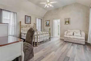 8326 Green Valley Dr, Sugar Land, TX 77479 - Photo 16