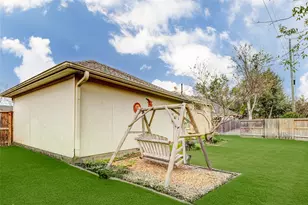 8326 Green Valley Dr, Sugar Land, TX 77479 - Photo 28