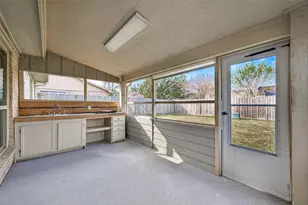 10006 Towne Tower Ln, Sugar Land, TX 77498 - Photo 34