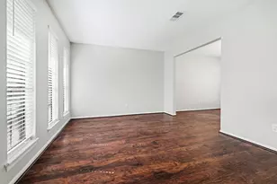 134 E Pathfinders Cir, The Woodlands, TX 77381 - Photo 8