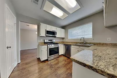 134 E Pathfinders Circle, The Woodlands, TX 77381 - Photo 16