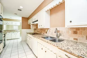 25121 Lakeview Rd, Katy, TX 77494 - Photo 16