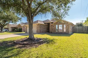 11731 Santa Fe Tr, Santa Fe, TX 77510 - Photo 2