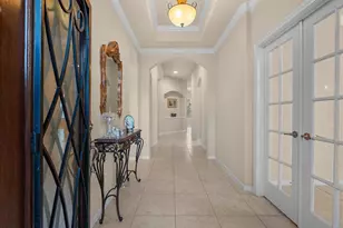 109 Hawke Bay Ln, Friendswood, TX 77546 - Photo 2