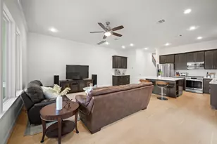 1648 Bonnie Brae St, Houston, TX 77006 - Photo 12