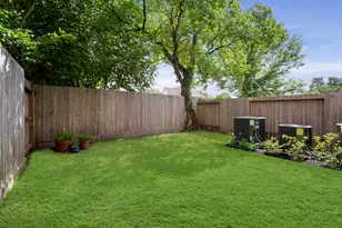 1648 Bonnie Brae St, Houston, TX 77006 - Photo 14