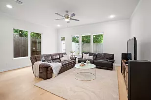 1648 Bonnie Brae St, Houston, TX 77006 - Photo 10