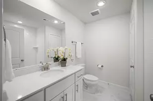 1648 Bonnie Brae St, Houston, TX 77006 - Photo 36