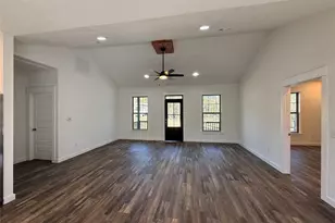 7926 Hawthorne Ln, Plantersville, TX 77363 - Photo 16