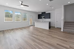 7710 Inwood Grv Ln, Houston, TX 77088 - Photo 6