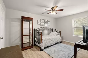725 Yellow Birch Ln, Conroe, TX 77304 - Photo 24