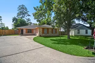 2103 Rolling Glen Dr, Spring, TX 77373 - Photo 2