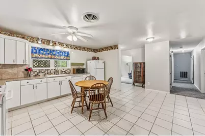 1207 21st Street, Huntsville, TX 77340 - Photo 8