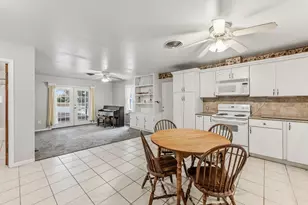 1207 21st St, Huntsville, TX 77340 - Photo 10