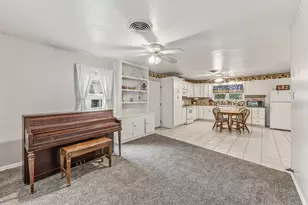 1207 21st St, Huntsville, TX 77340 - Photo 12