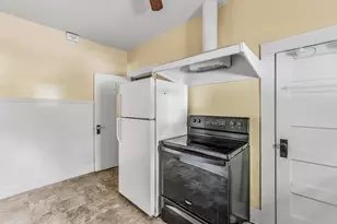 1207 21st St, Huntsville, TX 77340 - Photo 34