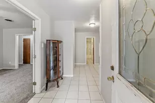 1207 21st St, Huntsville, TX 77340 - Photo 2
