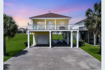933 Westview, Crystal Beach, TX 77650 - Photo 2