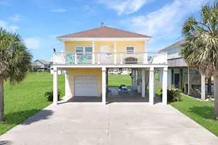 933 Westview, Crystal Beach, TX 77650 - Photo 4