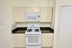 9323 Eaglewood Spring Dr, Houston, TX 77083 - Photo 10