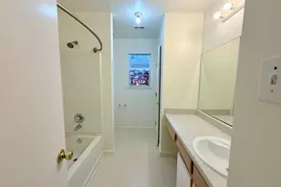 9323 Eaglewood Spring Dr, Houston, TX 77083 - Photo 24