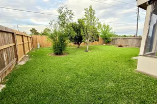 9323 Eaglewood Spring Dr, Houston, TX 77083 - Photo 44