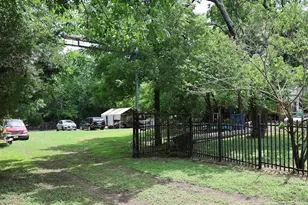 276 Hilltop Dr, Ennis, TX 75119 - Photo 16
