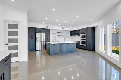 12564 Memorial Drive, Houston, TX 77024 - Photo 18
