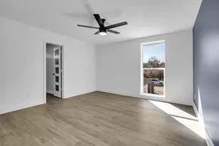 12564 Memorial Dr, Houston, TX 77024 - Photo 36