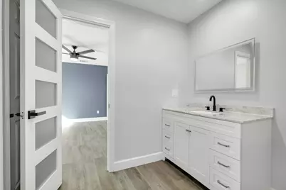 12564 Memorial Drive, Houston, TX 77024 - Photo 38