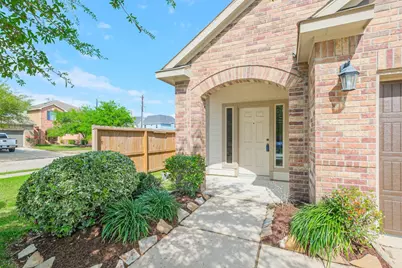 10103 Blue Point Juniper Drive, Houston, TX 77075 - Photo 6