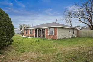 5303 Heatherbrook Dr, Houston, TX 77045 - Photo 4