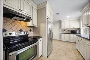 5303 Heatherbrook Dr, Houston, TX 77045 - Photo 1