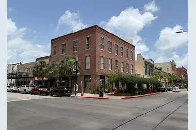 2208 Post Office Street #105, Galveston, TX 77550 - Photo 2