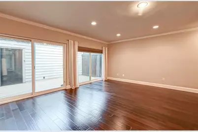 1926 Augusta Drive #18, Houston, TX 77057 - Photo 4