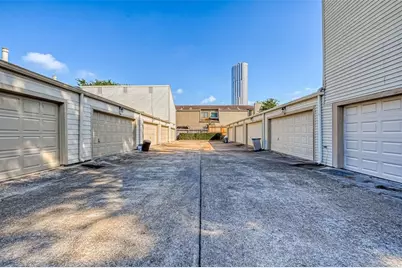 1926 Augusta Drive #18, Houston, TX 77057 - Photo 20