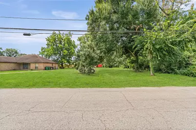 2203 Paul Quinn B Street, Houston, TX 77091 - Photo 4