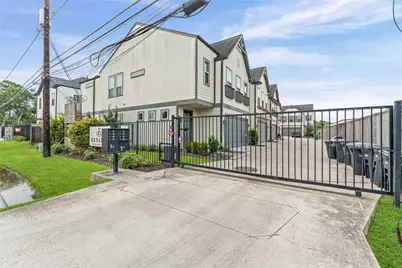 2203 Paul Quinn B Street, Houston, TX 77091 - Photo 10