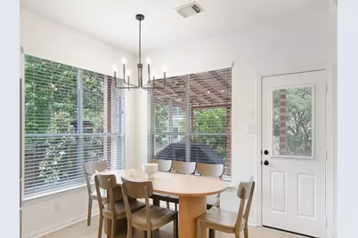 11 Barlow Ct, The Woodlands, TX 77382 - Photo 22