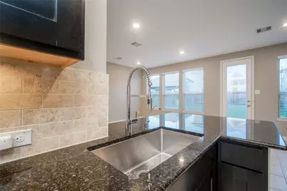 1826 Ryon Falls Drive, Richmond, TX 77469 - Photo 14