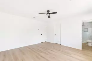 715 Pamela Dr, Baytown, TX 77521 - Photo 22