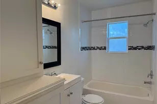 425 E 9th St, Houston, TX 77007 - Photo 14