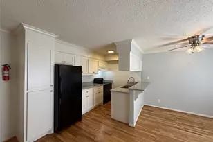 425 E 9th St, Houston, TX 77007 - Photo 8