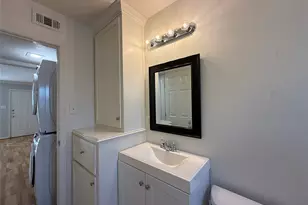 425 E 9th St, Houston, TX 77007 - Photo 16