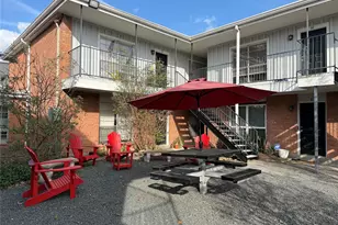 425 E 9th St, Houston, TX 77007 - Photo 2