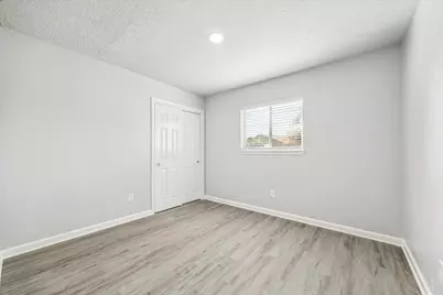7330 Mar Vista Drive, Houston, TX 77083 - Photo 10