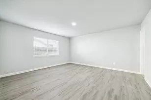 7330 Mar Vista Dr, Houston, TX 77083 - Photo 6